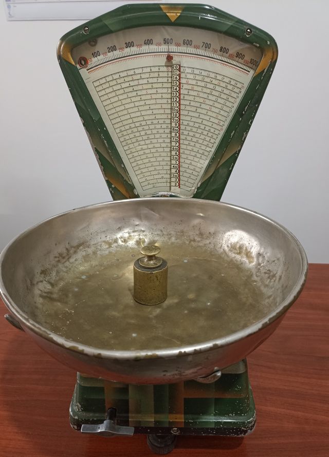 Balanza antigua Mobba 3kg