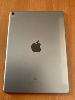 iPad Pro 9,7 250GB WiFi/4G (2017) + Cable
