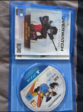 PS4: Los Sims 4 + Overwatch
