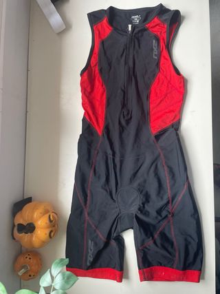 Tritraje 2XU sin mangas Talla L
