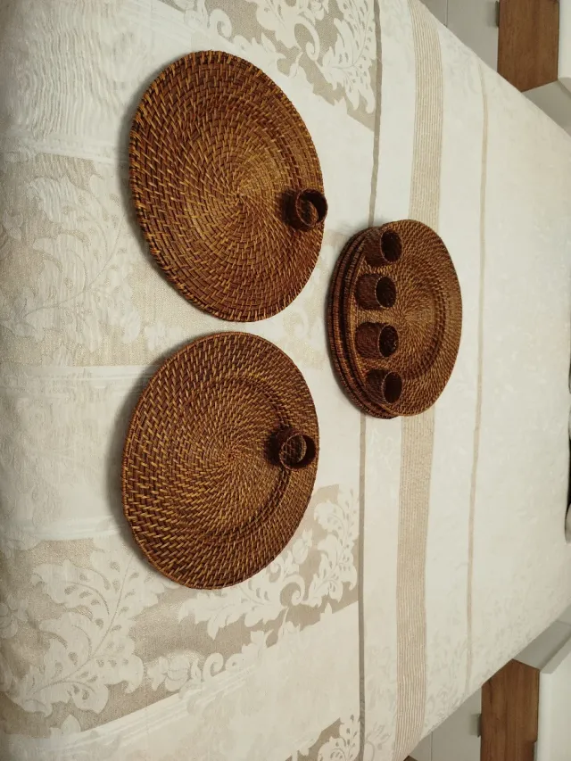 Sobres de mimbre y porta servilletas