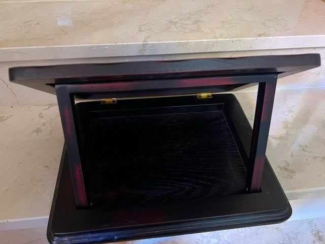 Atril de madera para libros