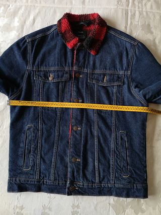 Chaqueta vaquera Bershka forrada M