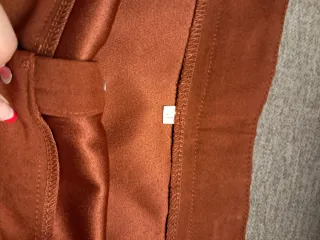 Falda marrón botones talla M