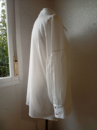 Blusa blanca manga larga
