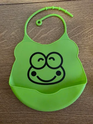 Lote 2 Baberos Silicona Bebé Rana Monstruo