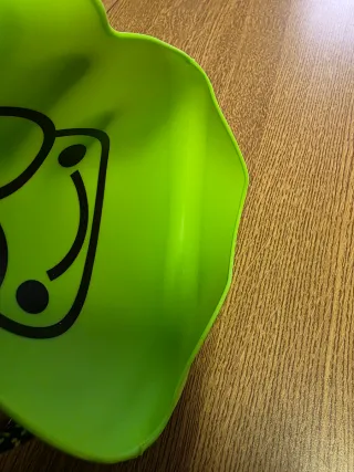 Lote 2 Baberos Silicona Bebé Rana Monstruo