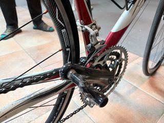 Bicicleta de carretera BH Roja y Blanca