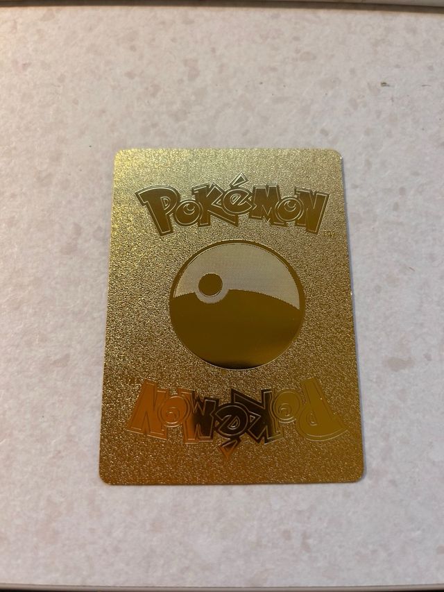 Carta Pokémon Charizard GX Rainbow Rare gold 