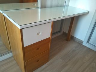 Mesa escritorio madera y cristal