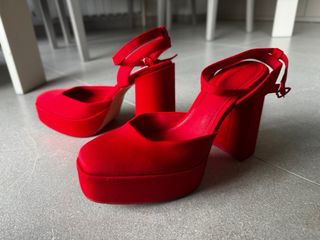 Zapatos de tacón plataforma rojos