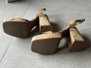 Sandalias Bershka tacón plataforma marrón