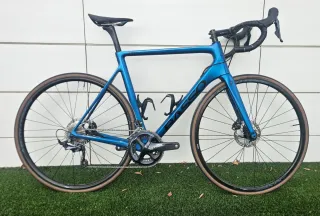 Bicicleta de carretera BASSO VENTA DISC