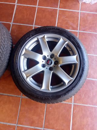 Llantas 17.audi.vw está montadas. A4.2013