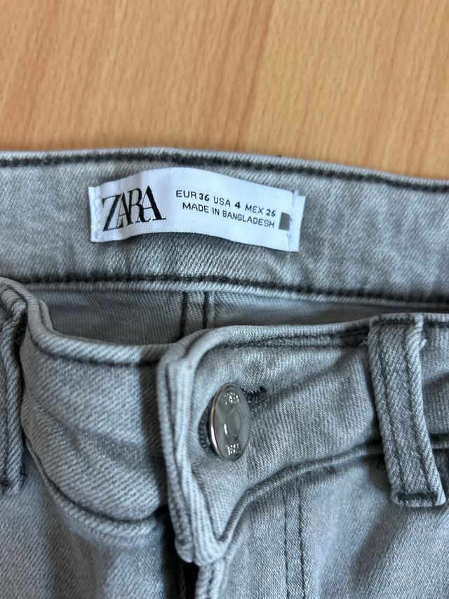 Vaqueros Zara Gris Talla S/36
