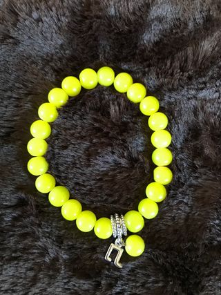 Pulsera Bolas Amarillas con Colgante Nota Musical