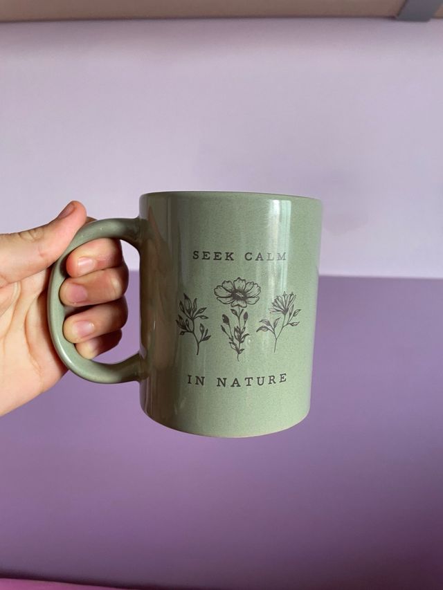 Taza Seek Calm in Nature