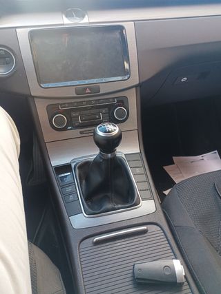 Volkswagen Passat 2011