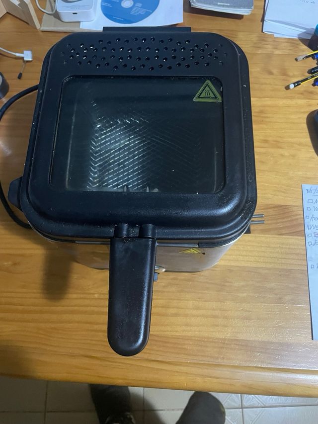 Freidora pequeña 20x20cm