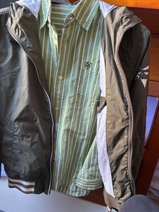 Chaqueta y camisa verde chico