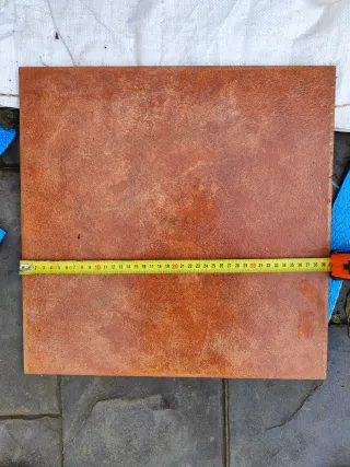 Baldosas y rodapiés de gres