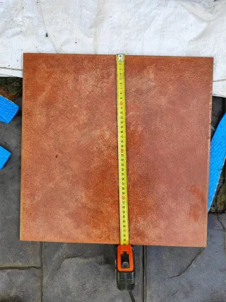 Baldosas y rodapiés de gres