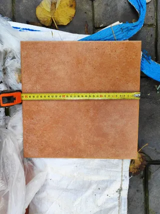 Baldosas y rodapiés de gres