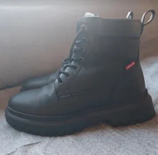 Botas Levi's Negras