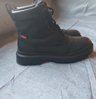 Botas Levi's Negras