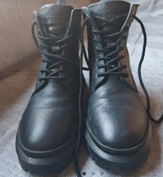 Botas Levi's Negras