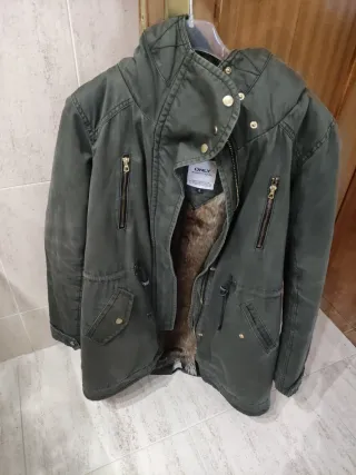 Parka ONLY kaki talla L