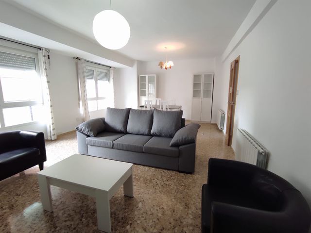 Piso en alquiler zona Ensanche(Alcoy)