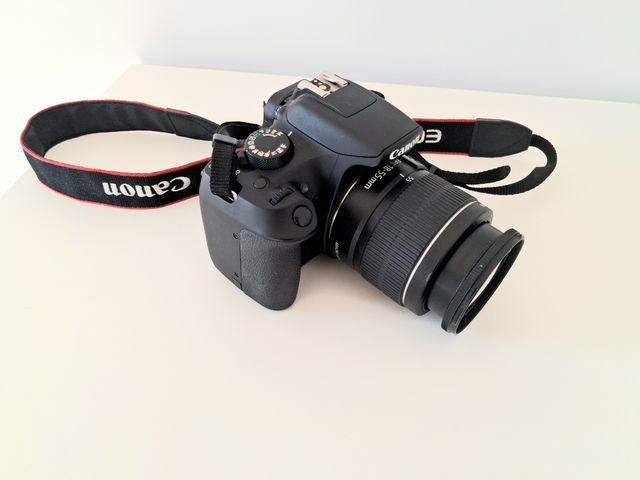 Cámara Canon EOS 1300D como nueva