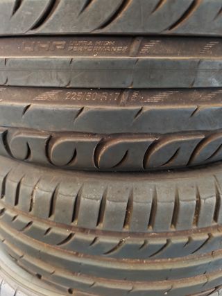 2 Neumáticos 225/50 R17 UHP