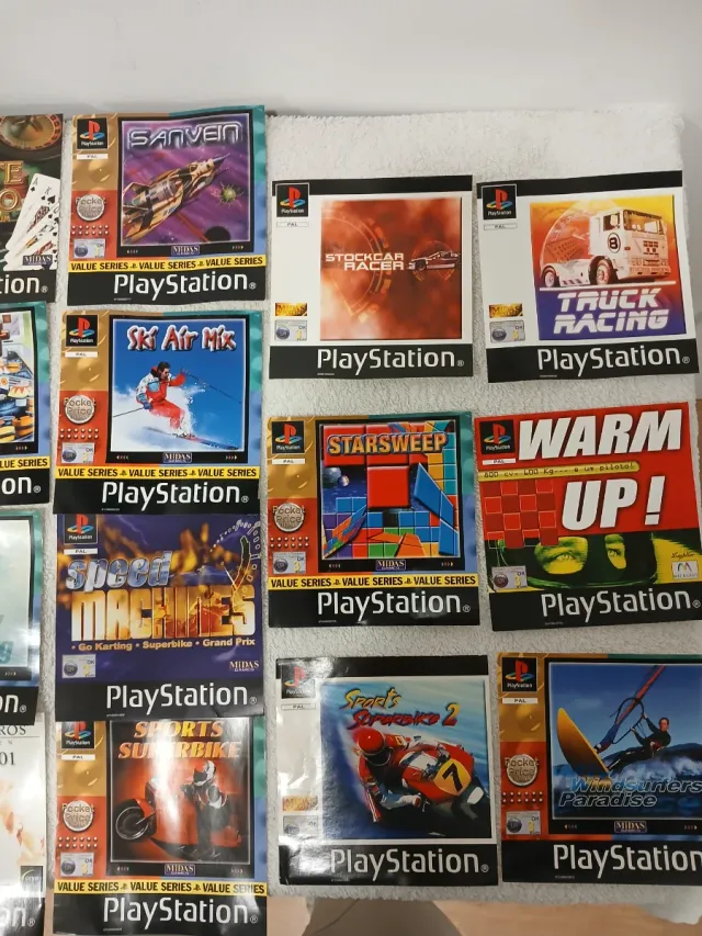 Lote de 30 Jogos Ps1 COMPLETOS sem caixa.
