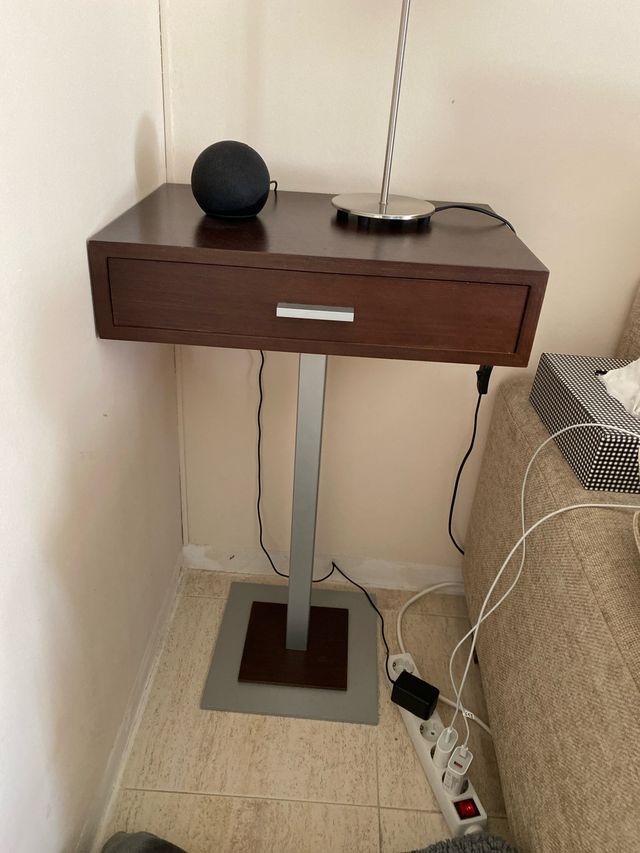 Mesa auxiliar alta madera y metal