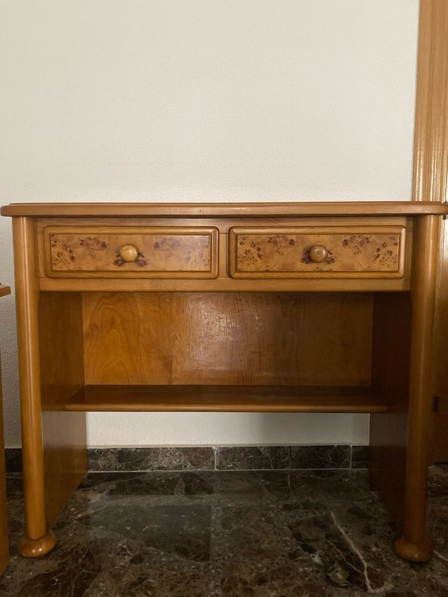 Conjunto mesitas y escritorio madera