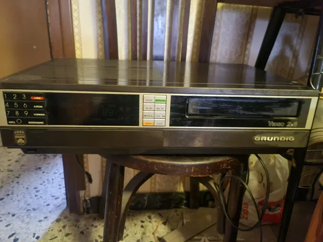 Video VHS Grundig Video 2x8