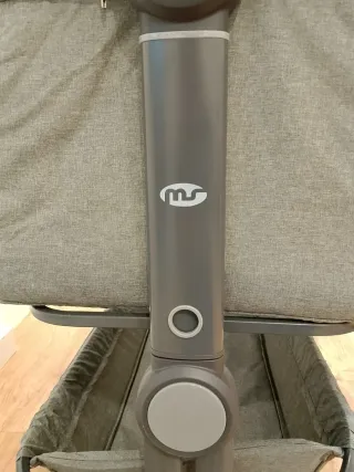 Cuna colecho gris con mosquitera