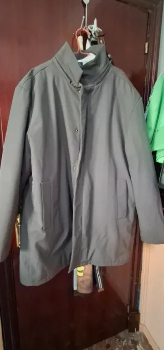 Parka gris hombre