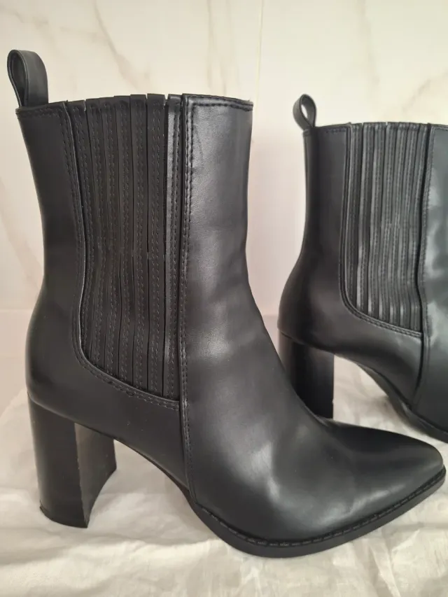 Botines negros Lefties tacón ancho