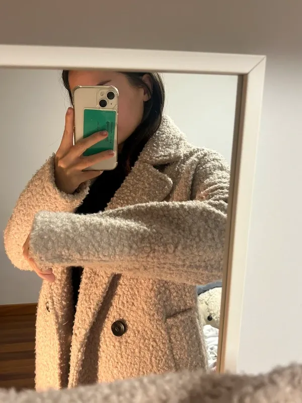 Chaqueta beige de borreguito