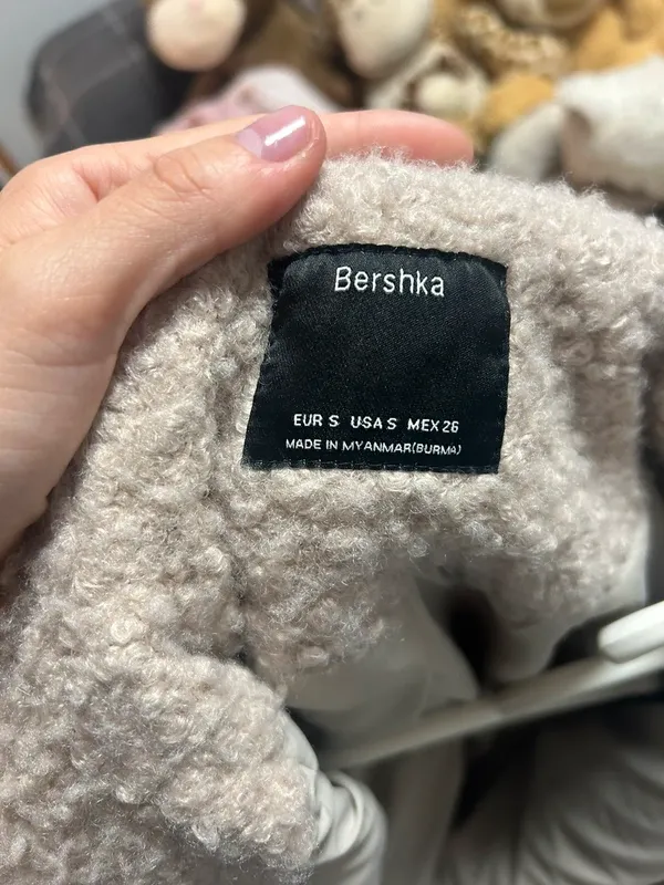 Chaqueta beige de borreguito