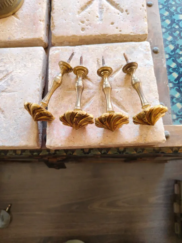 Alzapaños antiguos dorados