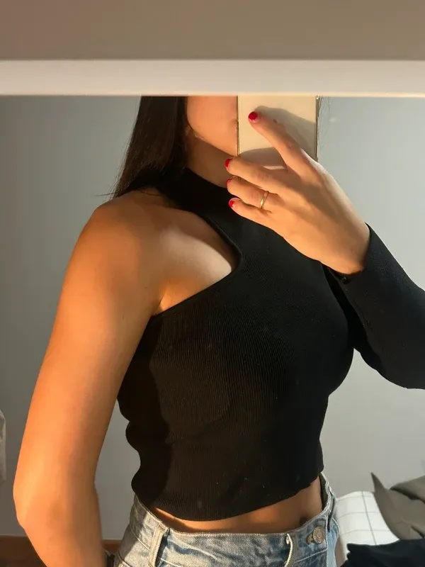 Jersey negro asimétrico