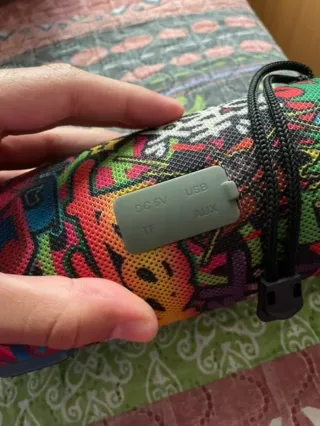 Altavoz Bluetooth multicolor