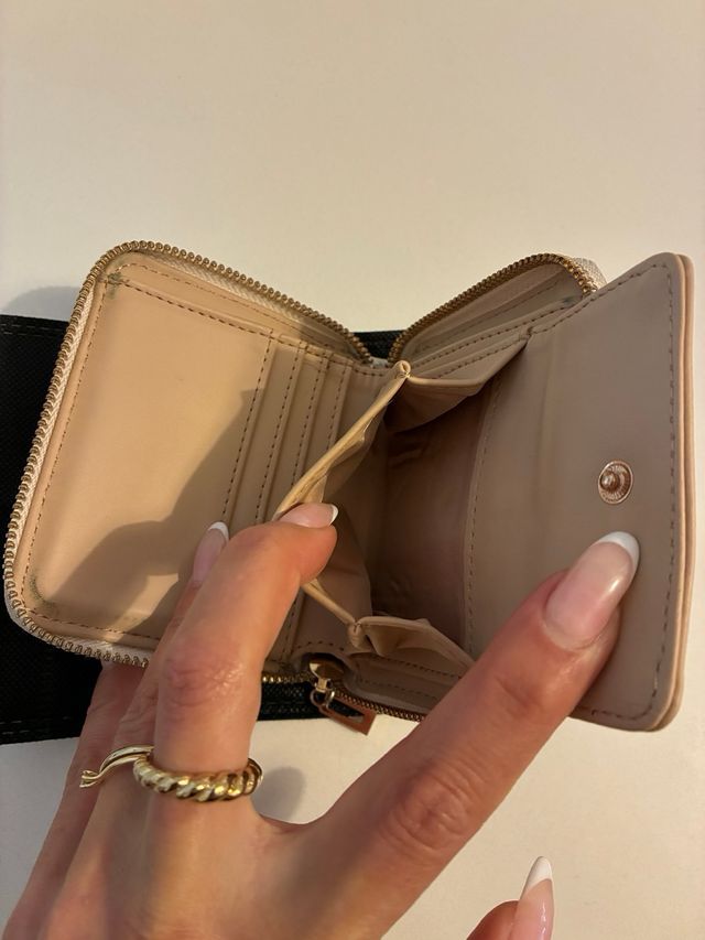 Portafoglio Guess floreale multicolore