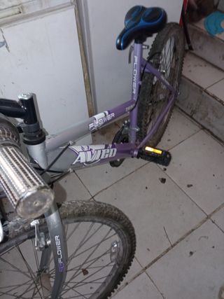 Bicicleta Morada 26 FLOWER