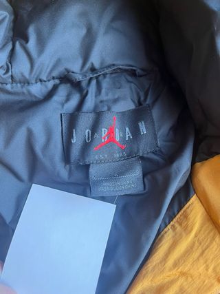 Parka Jordan Nike Talla L Amarilla
