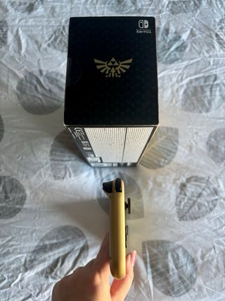 Nintendo Switch Lite Edición Hyrule Dorada